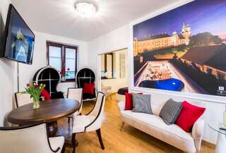 Апарт-отели Parkside Apartments Old Town Краков Апартаменты (для 4 взрослых)-1